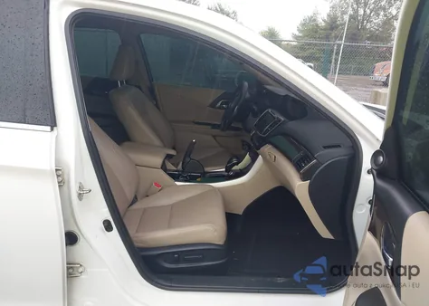 2016 Honda Accord Touring из США, поврежденный, VIN 1HGCR3F95GA019952